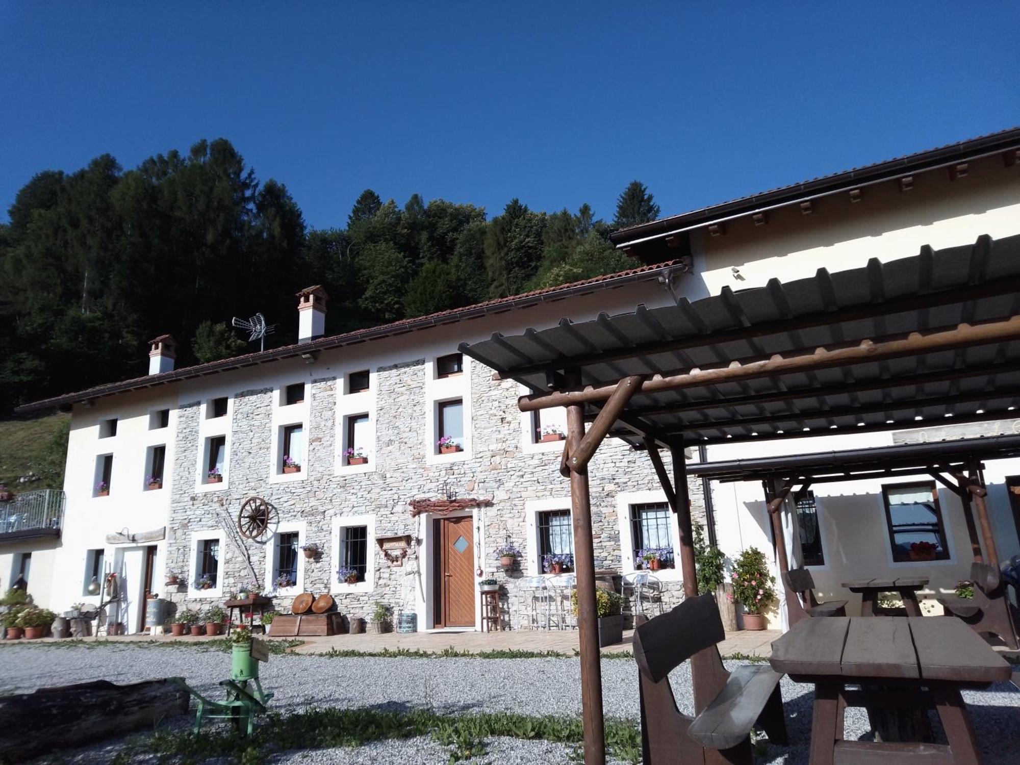Agriturismo La Casa Nei Boschi Colderu المظهر الخارجي الصورة